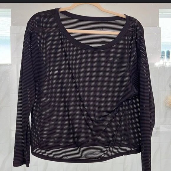 LULULEMON Long Sleeve - Picture 1 of 4